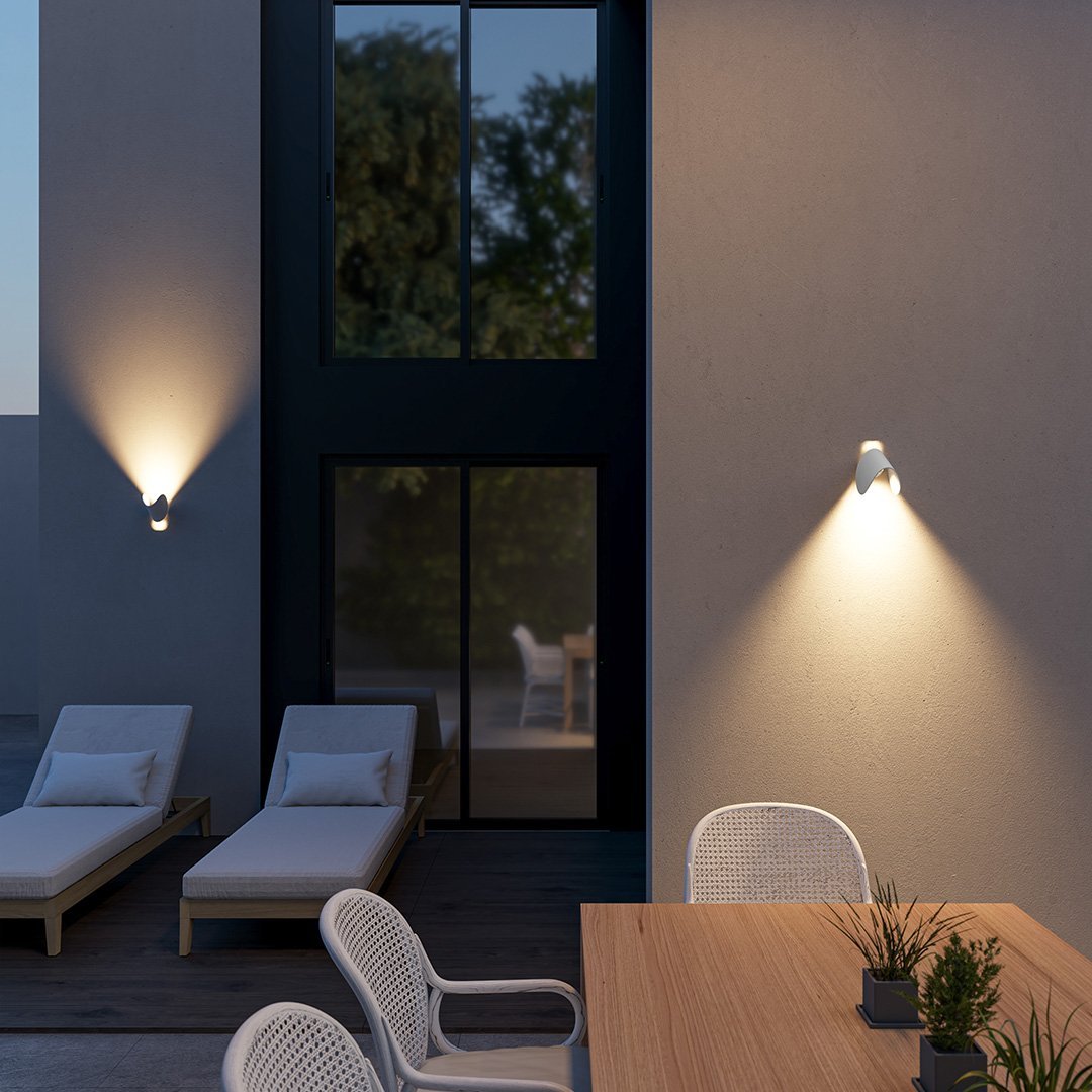 TwistBeam - Nowoczesna lampa ścienna z regulowanym kierunkiem światła