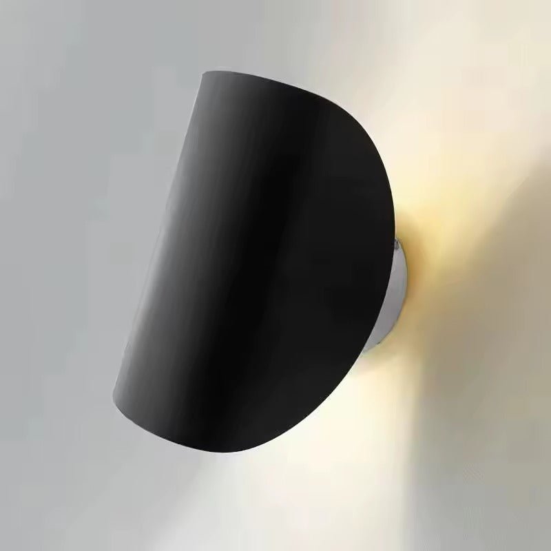 TwistBeam - Nowoczesna lampa ścienna z regulowanym kierunkiem światła